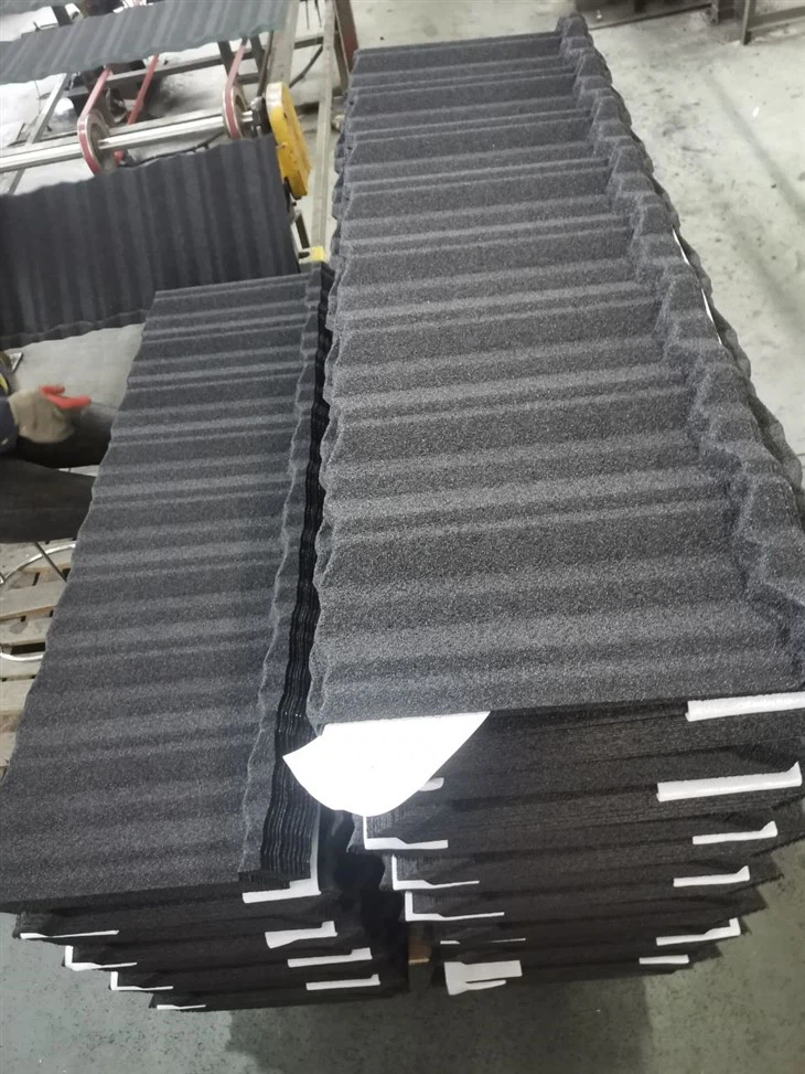 Krovni metalni crijep obložen kamenom